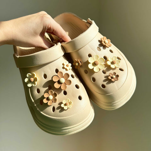 Brown & Cream Multi Size Flowers Shoe Charms Set of 10